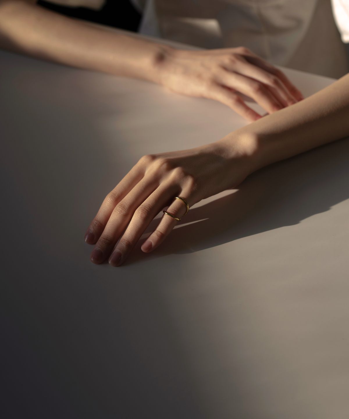 노비스도쿄(NOVICE TOKYO) 더블 라인 핑키 링 Double Line Pinky Ring / Gold