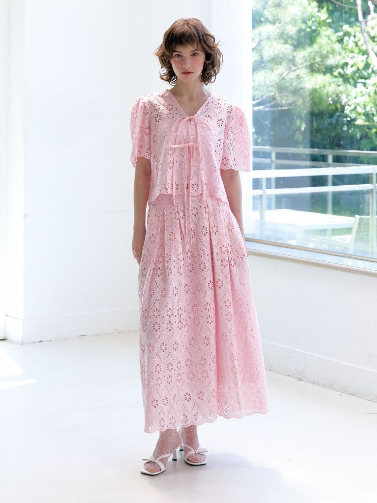 패브릭서울(FABRICSEOUL) French embroidered lace skirt