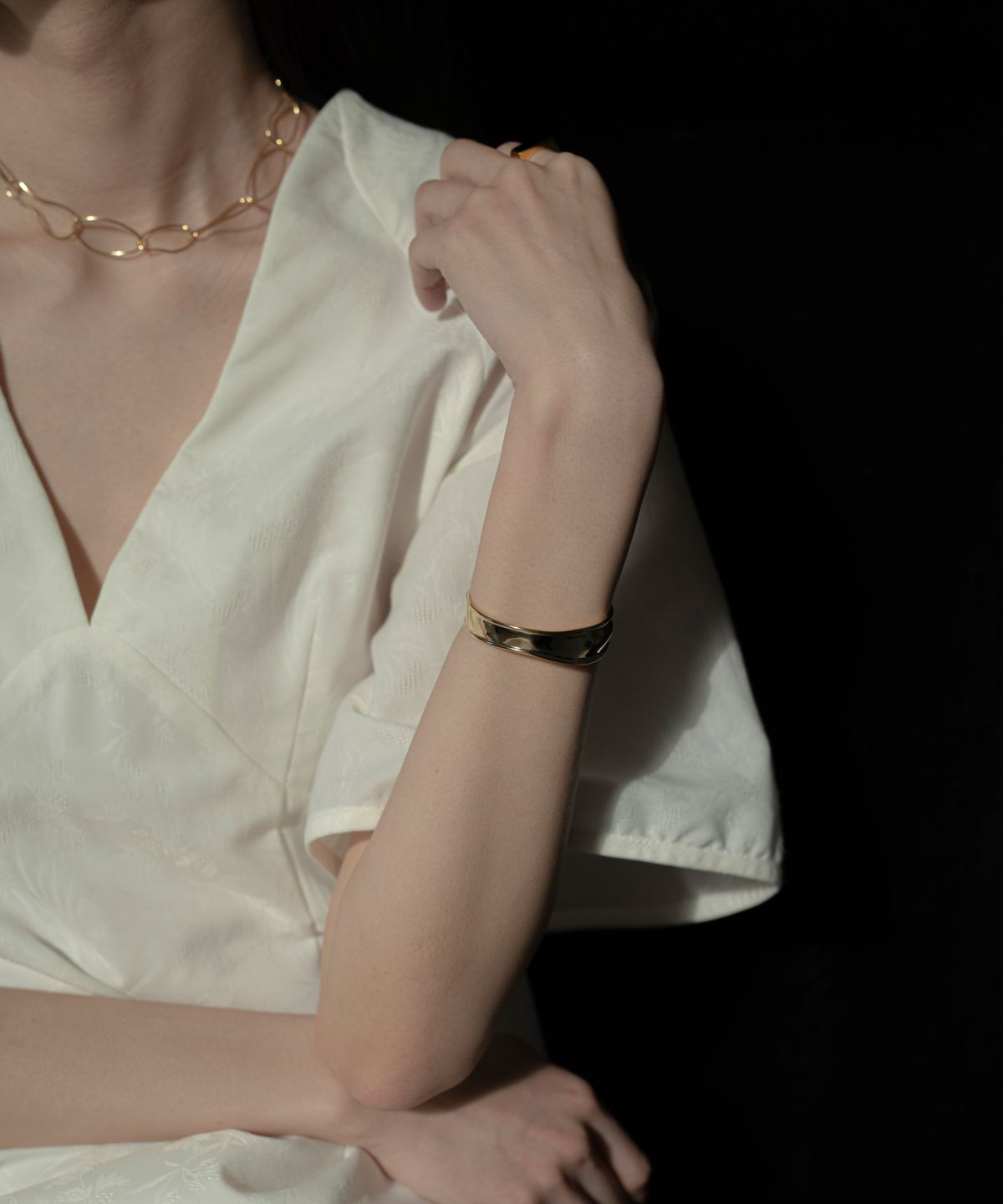 노비스도쿄(NOVICE TOKYO) 메탈 팔찌 Metal Bangle / Gold