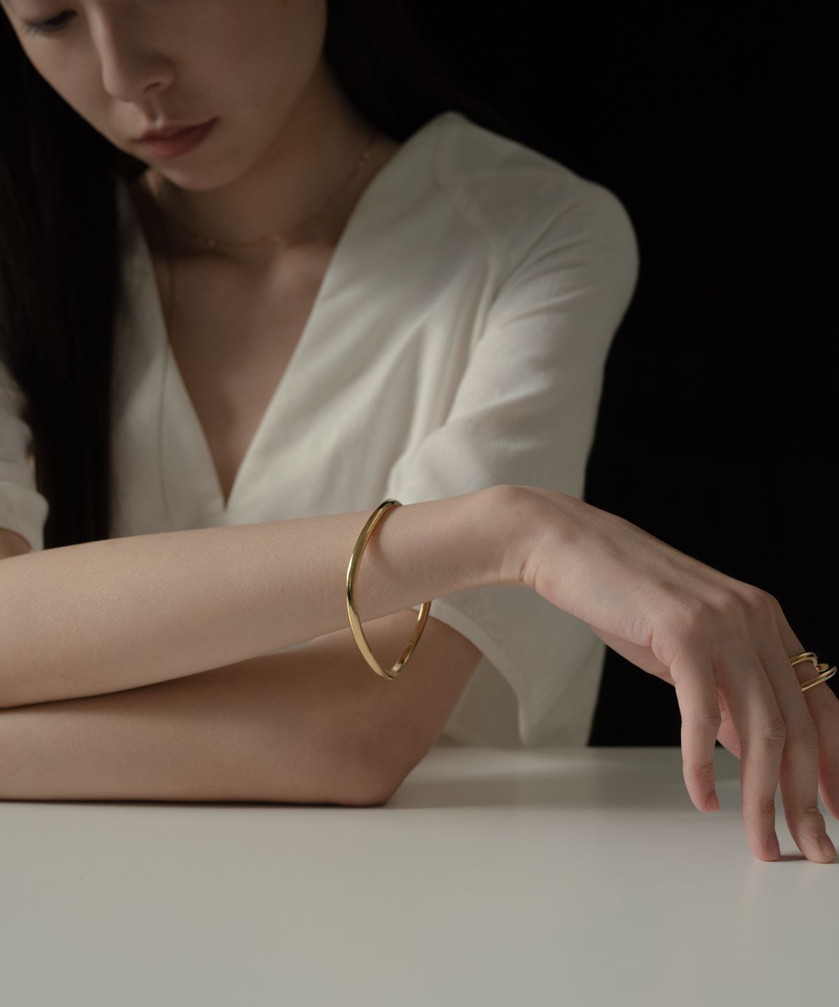 노비스도쿄(NOVICE TOKYO) 물결 링 뱅글 Undulating Ring Bangle / Gold