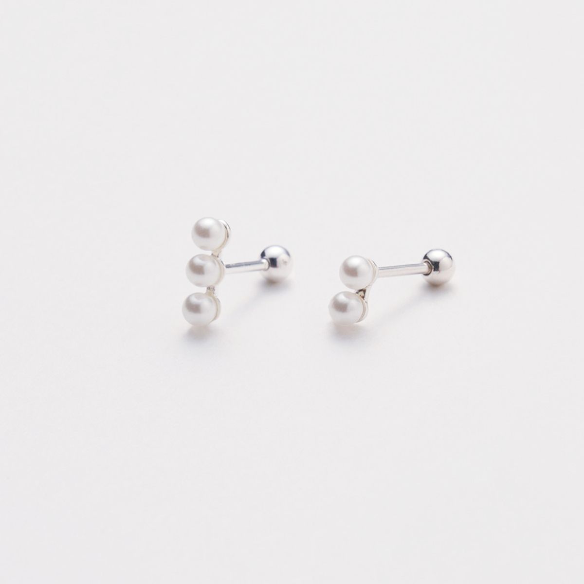 리에르시(LIERSI) 화이트크림 진주 피어싱 (2ea 1set)