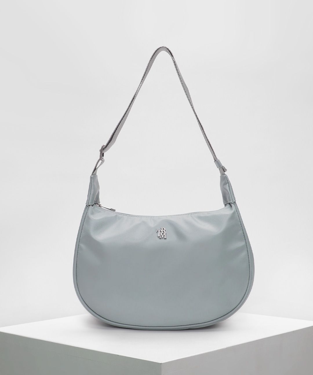ショルダーバッグ・ポシェット [TRM]TRM Recycle Big Slime Nylon Hobo Bag(COOL GRAY) MUSINSA公式 | TRM TRM Recycle Big Slime Nylon Hobo Bag C.GRAY