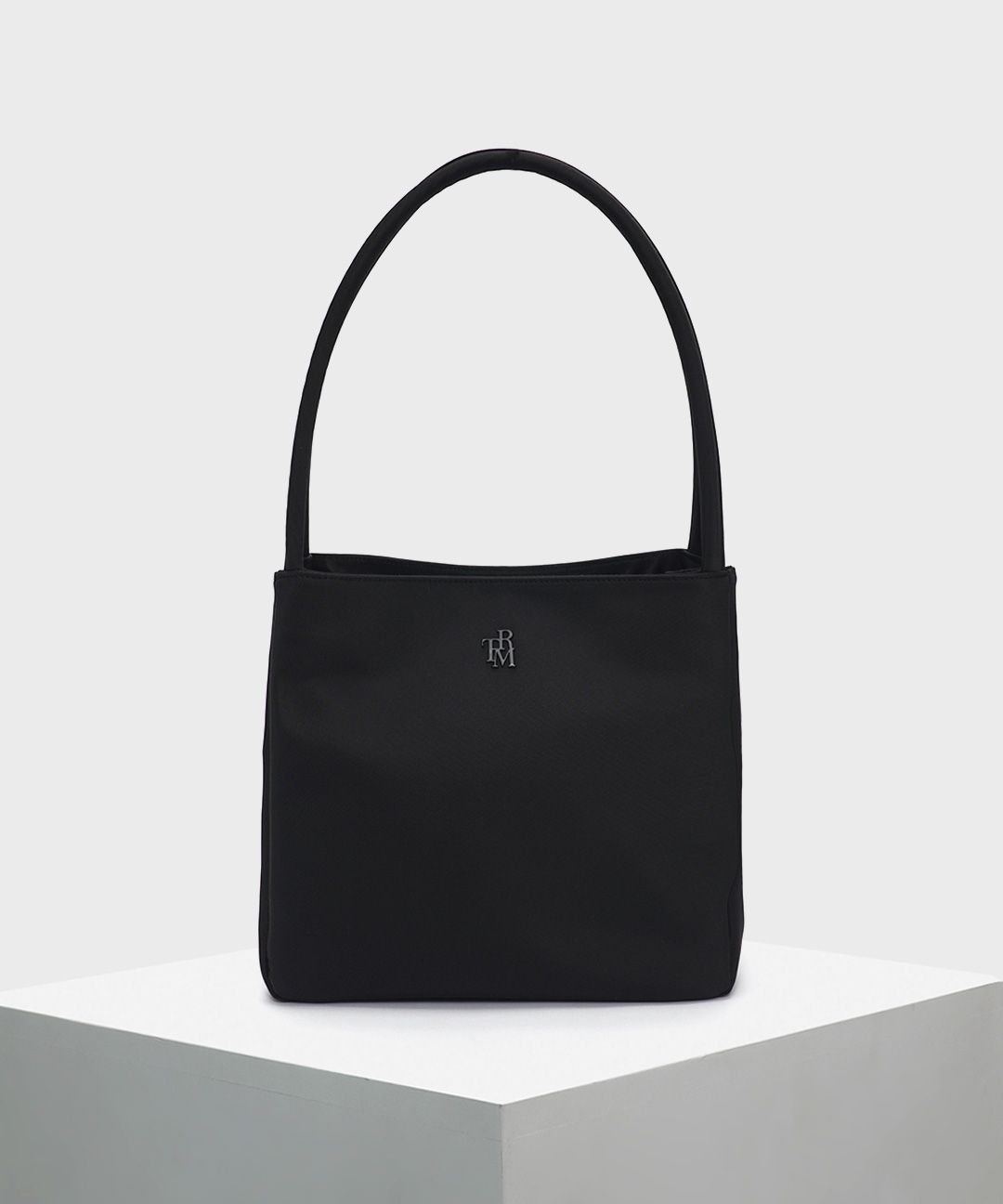 ☆韓国の人気☆【MCLANEE】☆981 Mopen shoulder ba.g☆関税込☆ ショルダーバッグ | 韓国No.1ファッション通販・MUSINSA公式