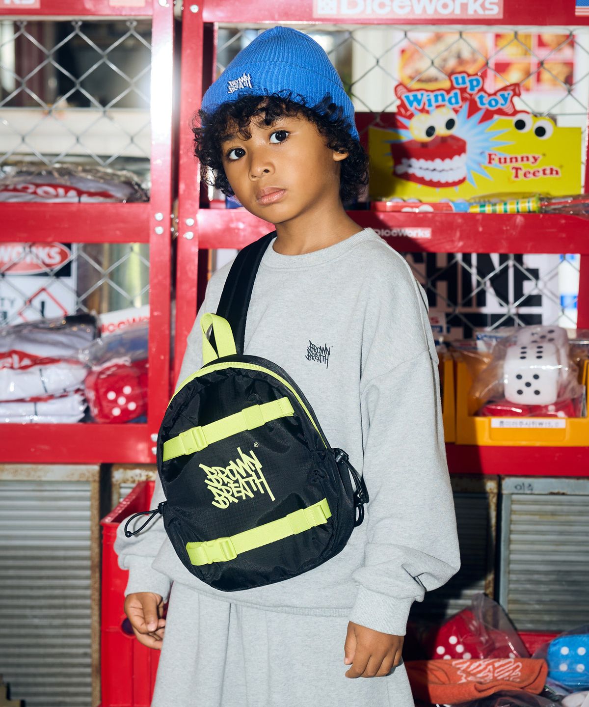 브라운브레스 키즈(BROWNBREATH KIDS) KIDS TAG SLING BAG - BLACK