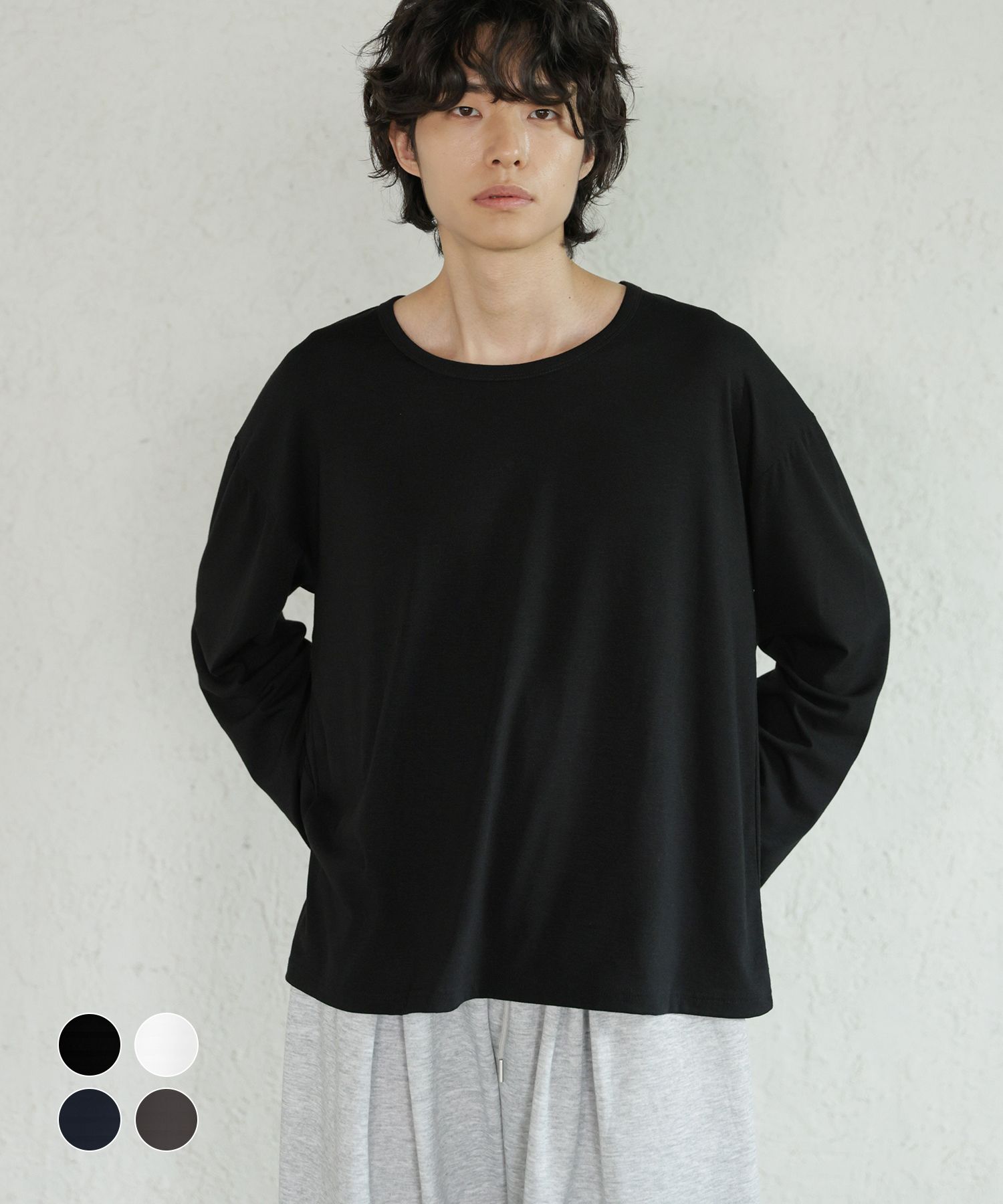 Shop Tops at MUSINSA