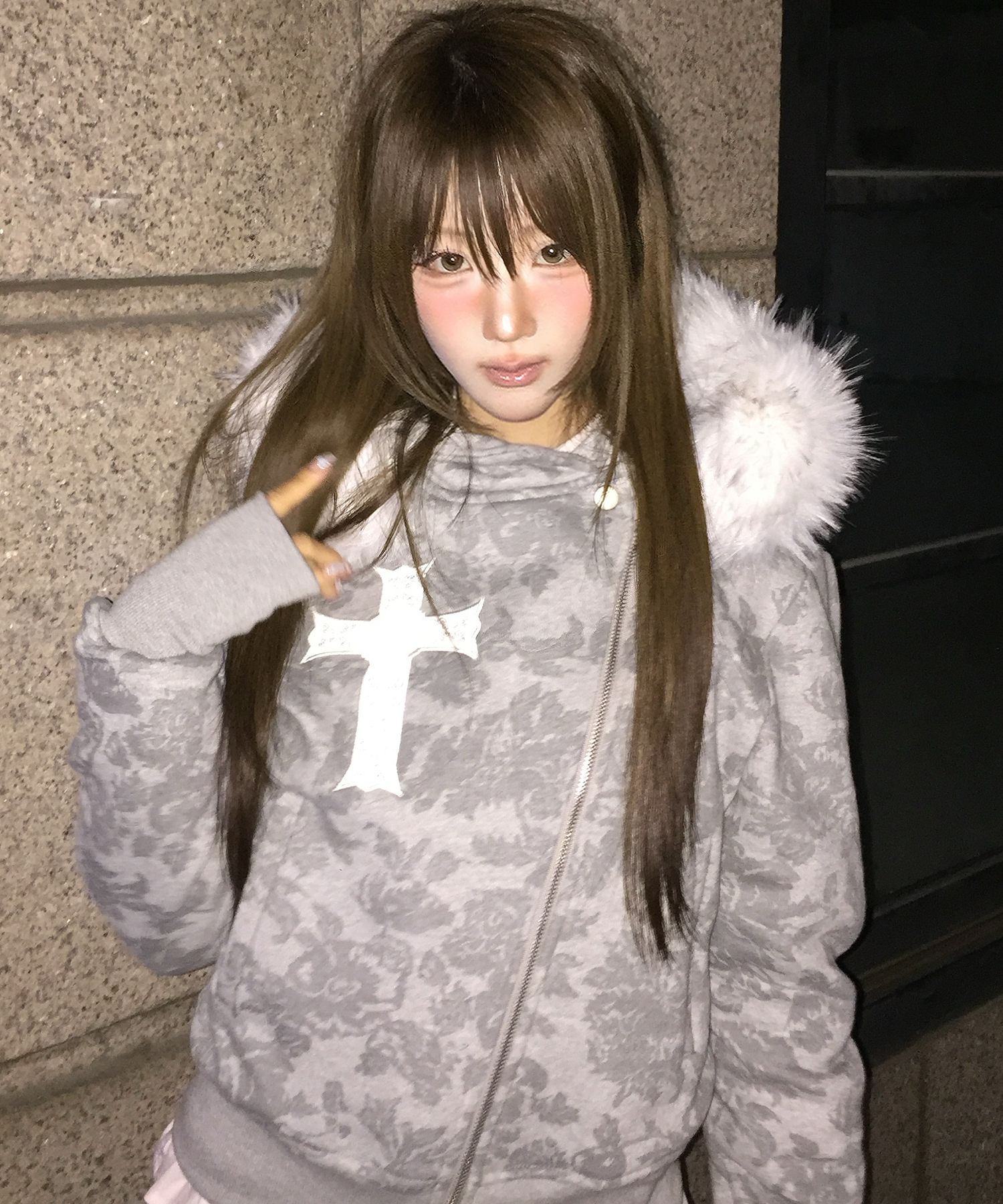 MUSINSA公式 | LUV IS TRUE GT FUR UNBALANCE HOOD ZIP UP(GRAY)