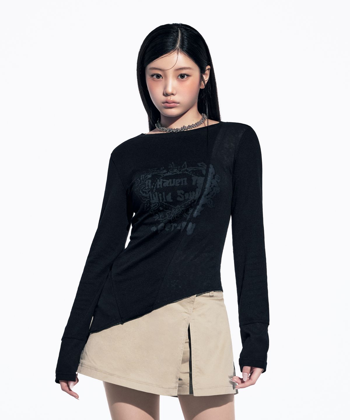 슈퍼드라이(SUPERDRY) W 컷 오프 빈티지 레터링 티셔츠 블랙
