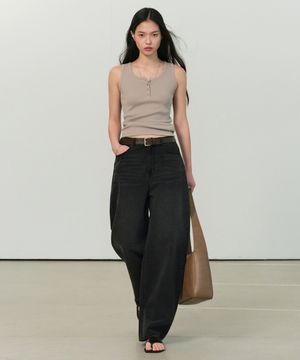 우먼즈 커브드 데님 팬츠 [워시드 블랙]