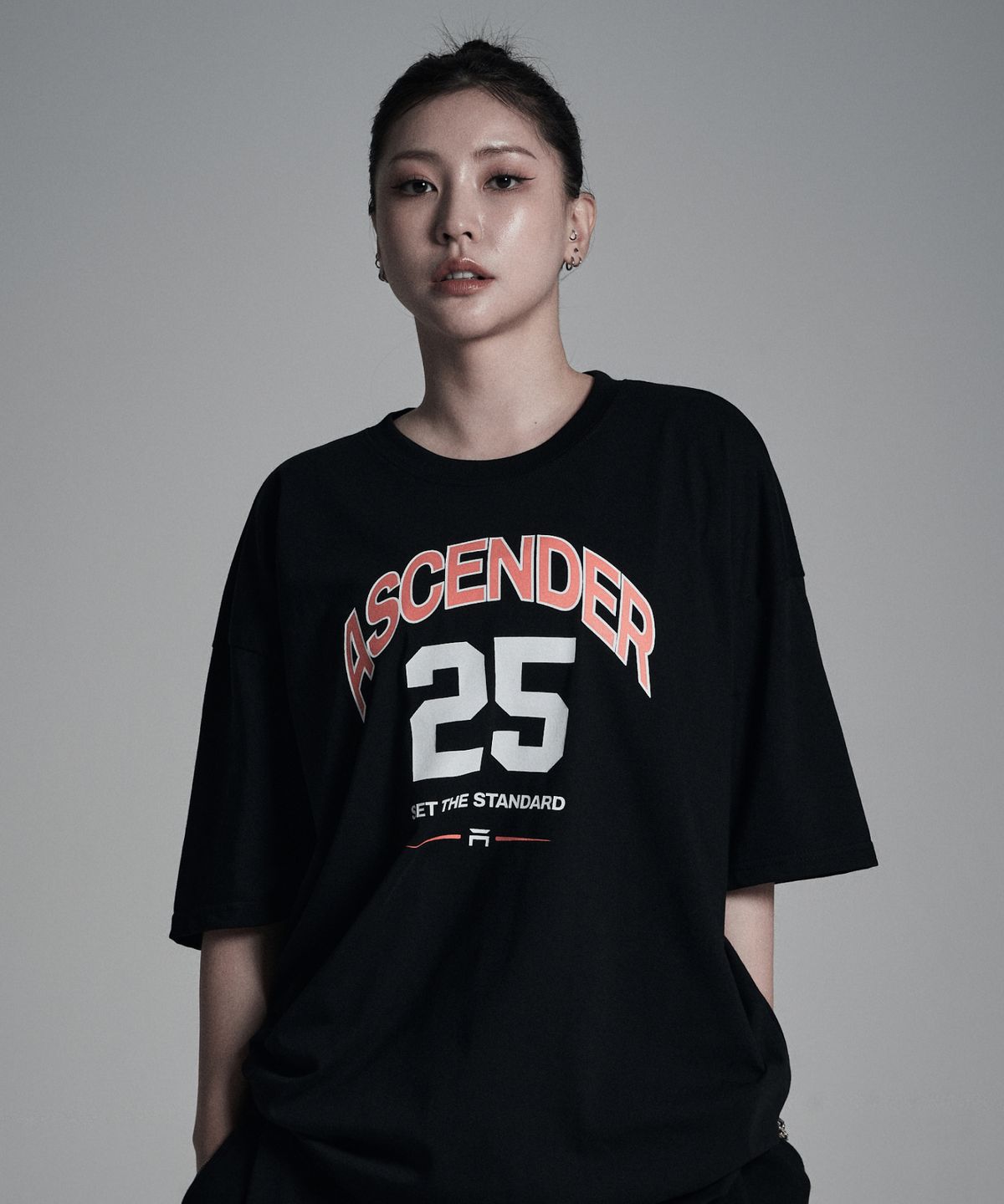 어센더(ASCENDER) 25넘버링 오버핏 숏슬리브 [블랙]