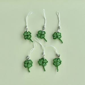 비즈 네잎클로버 키링