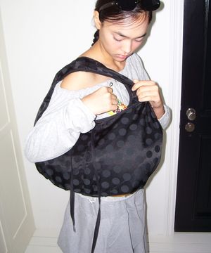 플럼피 호보백 [실크 도트 블랙]