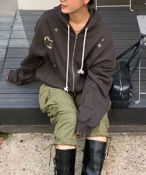 멀티 엠브로이드 후드 집업_차콜