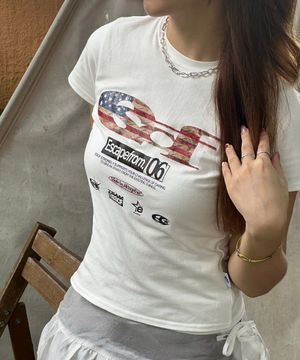 빈티지 플래그 ESCF 로고 콜라주 프린트 슬림핏 반팔티 아이보리