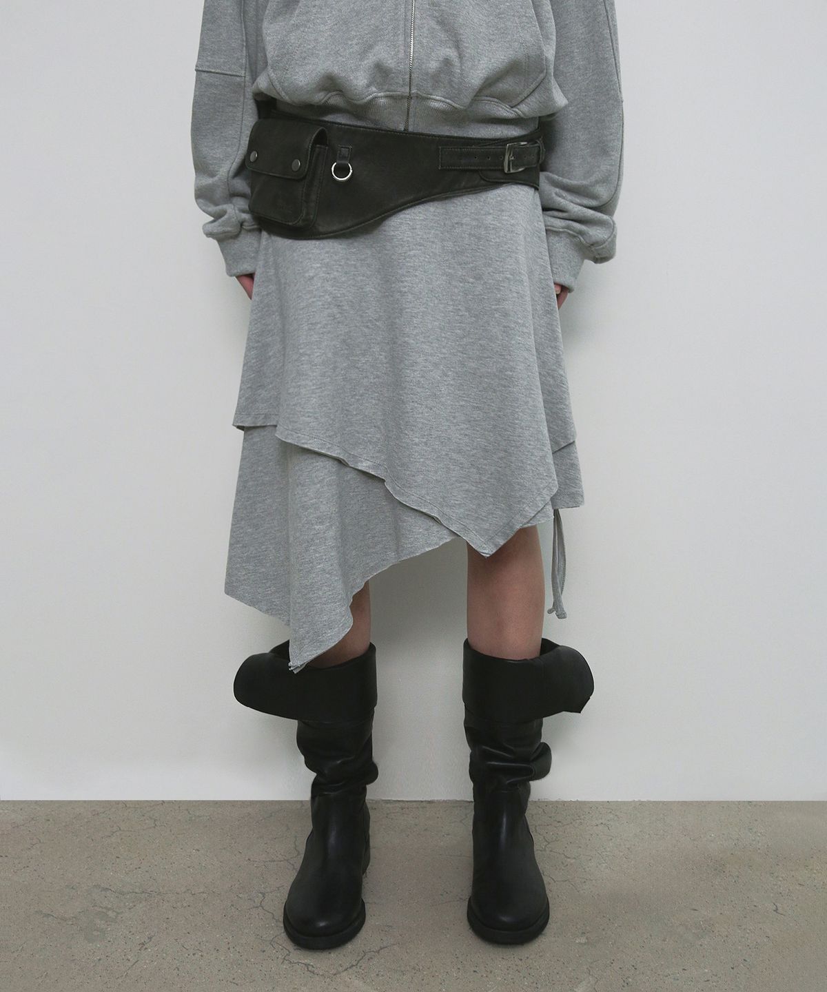 샌드릭(SANDRIC) UNBALANCED STRING MIDI SKIRT_MELANGE GREY