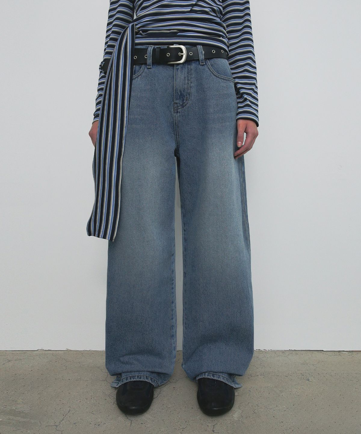 샌드릭(SANDRIC) STRAIGHT SNAP BUTTON DENIM PANTS_LIGHT BLUE