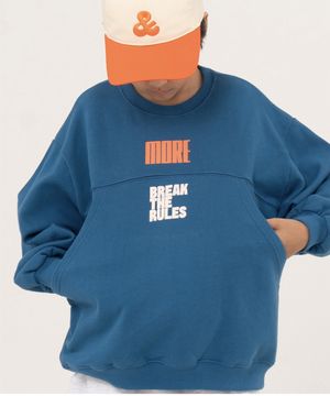 모어 오버사이즈 빅포켓 주니어 맨투맨 스웻셔츠 블루,레드