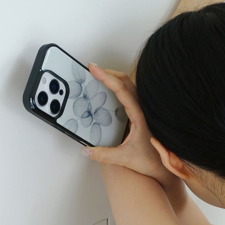 Dot Bloom Epoxy Case