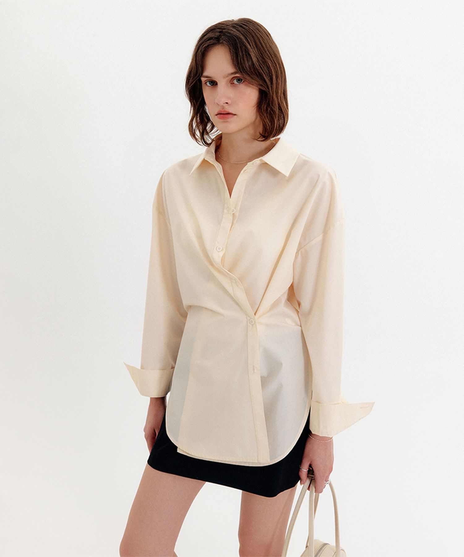 Shop Tops at MUSINSA