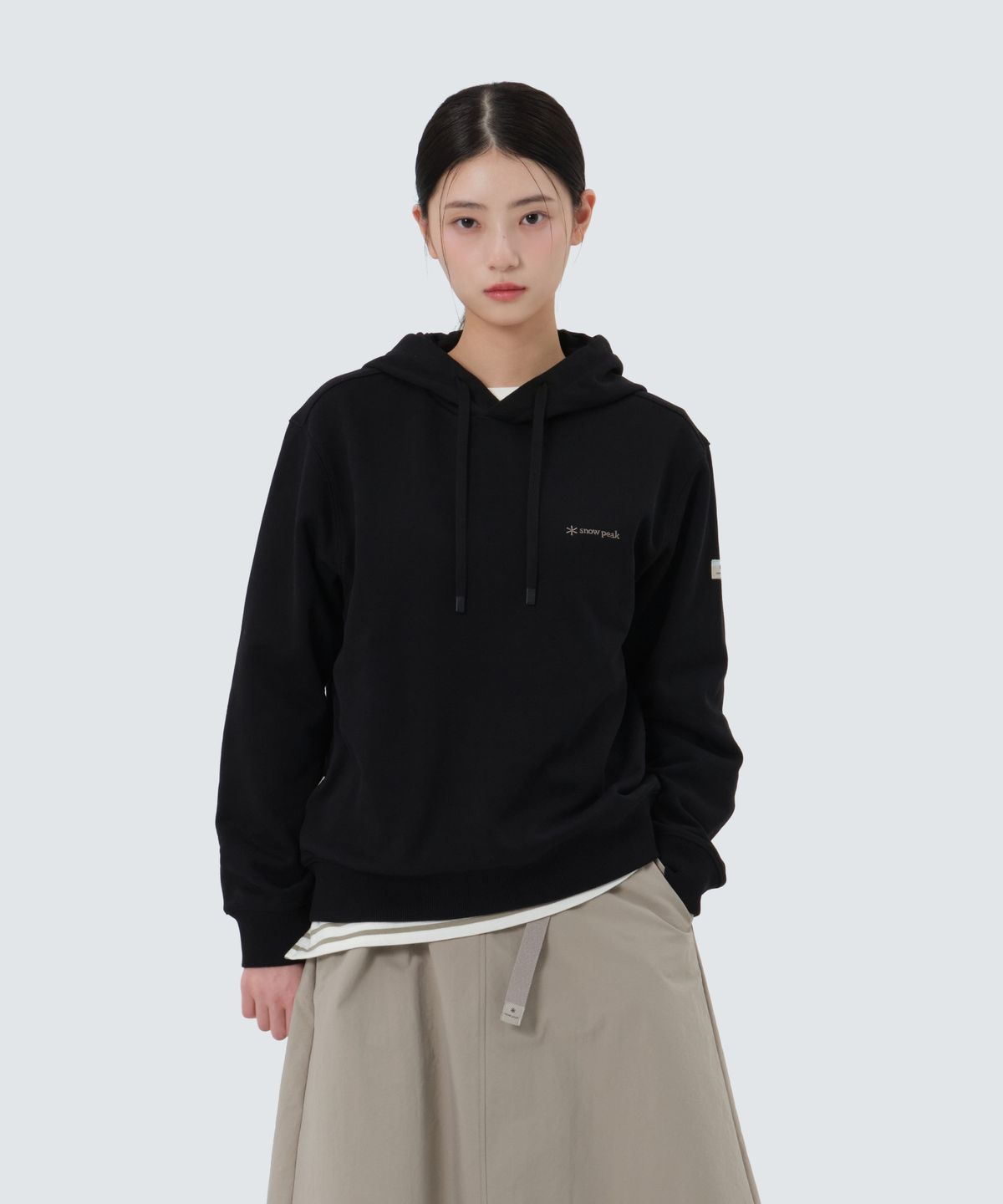 스노우피크 어패럴(SNOWPEAK APPAREL) 랜드 여성 후드 티셔츠 (S25FWFHD61) Black