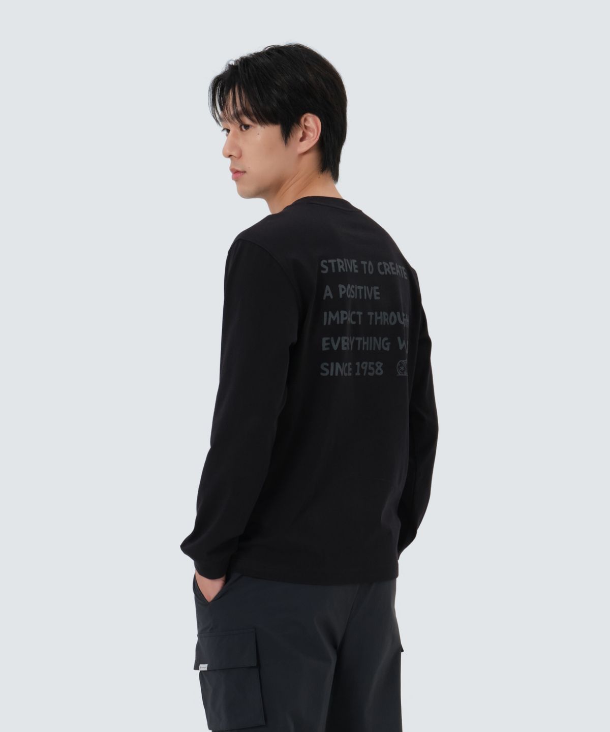 스노우피크 어패럴(SNOWPEAK APPAREL) 에어로히트 레터링 긴팔 티셔츠 (S25FUFTL24) Black