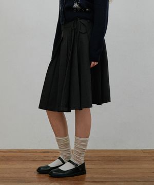 플리츠 랩 미디스커트 블랙