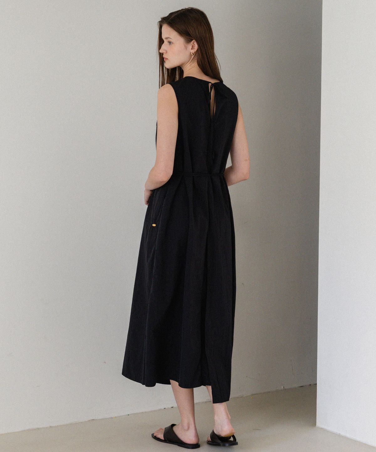 르메메(LEMEME) Amelie Sleeveless Dress Black