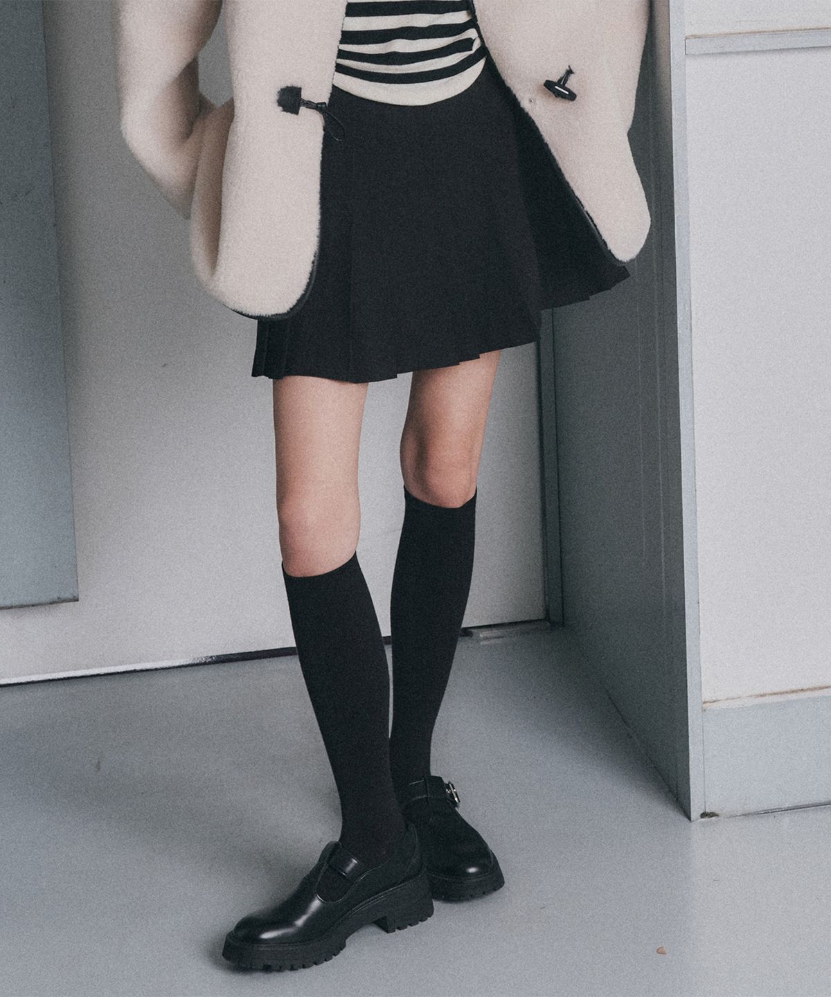미쏘(MIXXO) 플리츠 미니 스커트_MIWWHF904G