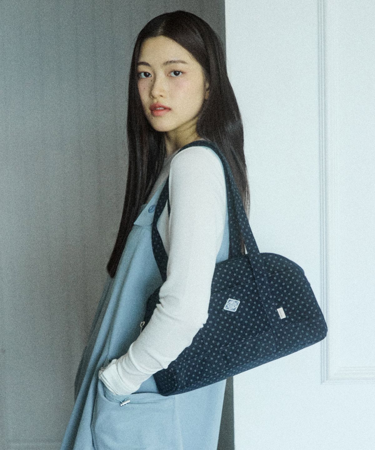 꼬모니노즈(COMONINOZ) [CN]DOT ROUND SHOULDER BAG [2 COLOR]