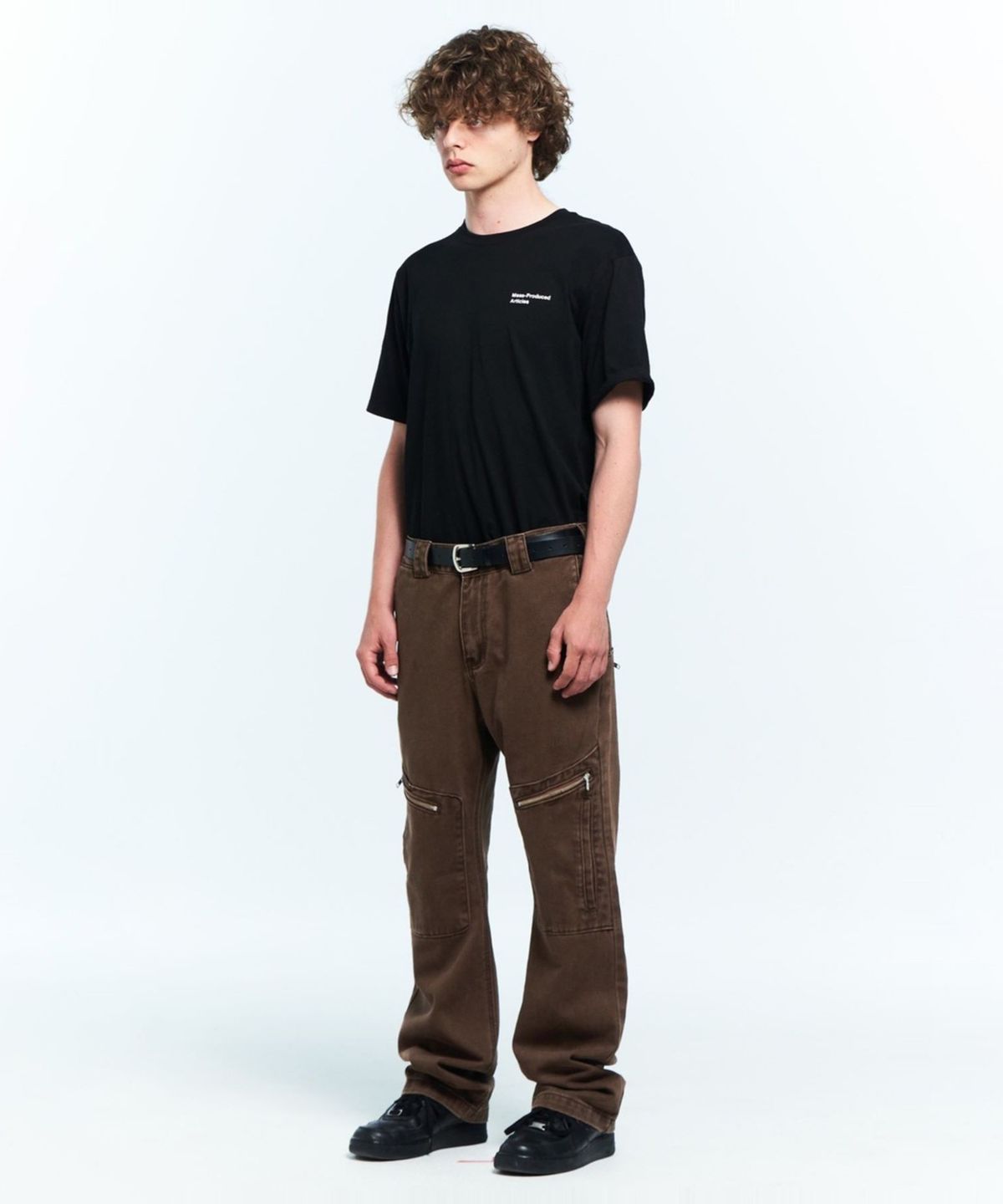 플라스틱프로덕트(PLASTICPRODUCT) MPa REVEALED POCKET PANTS (BROWN)