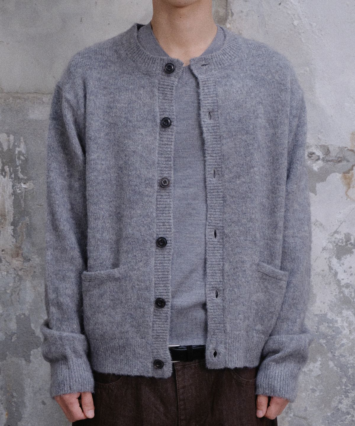 다이브인(DIVEIN) HAIRY ROUND NECK CARDIGAN (GRAY)