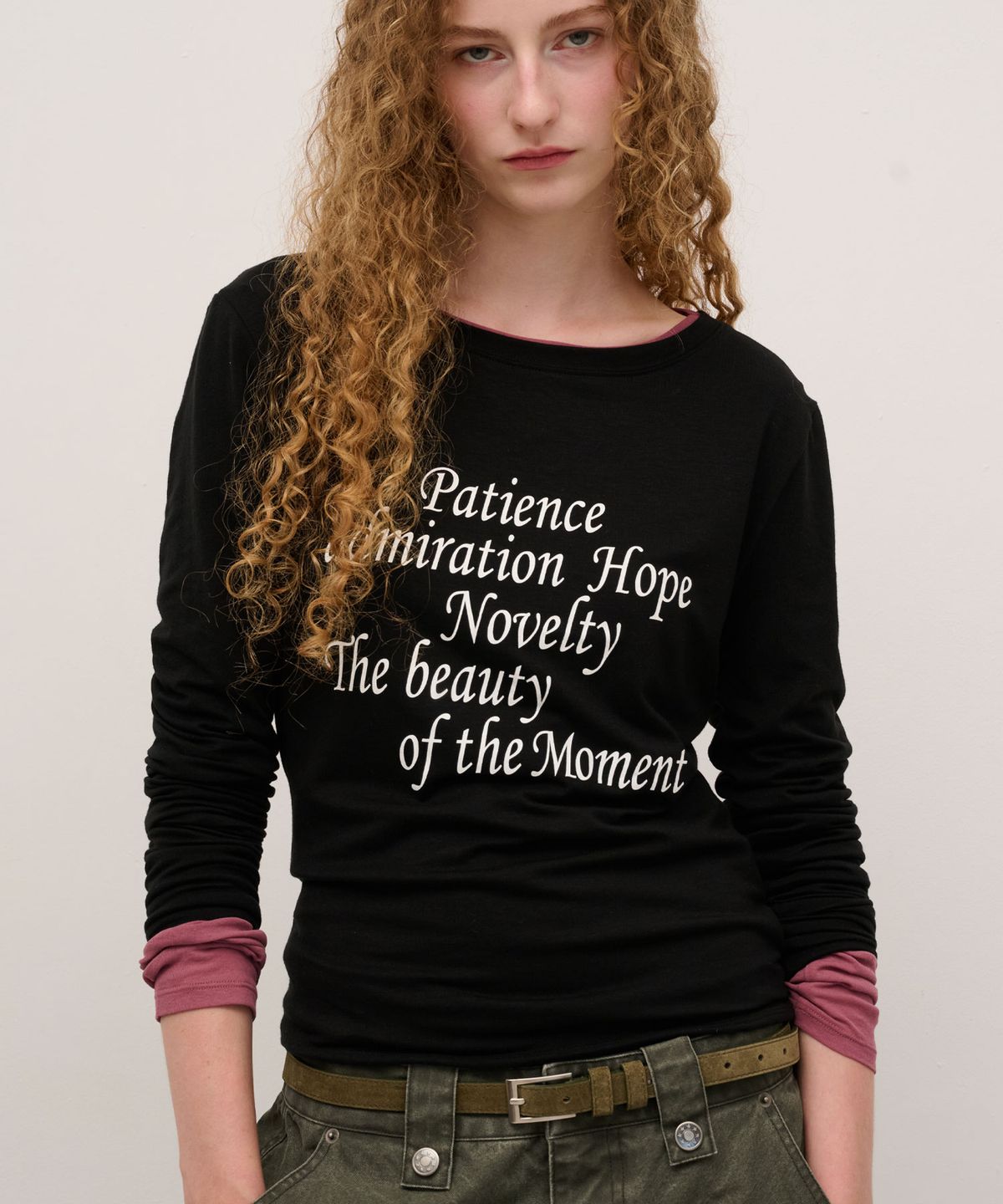 도프셉(DOFFSEPT) Lettering Long Sleeve in Black