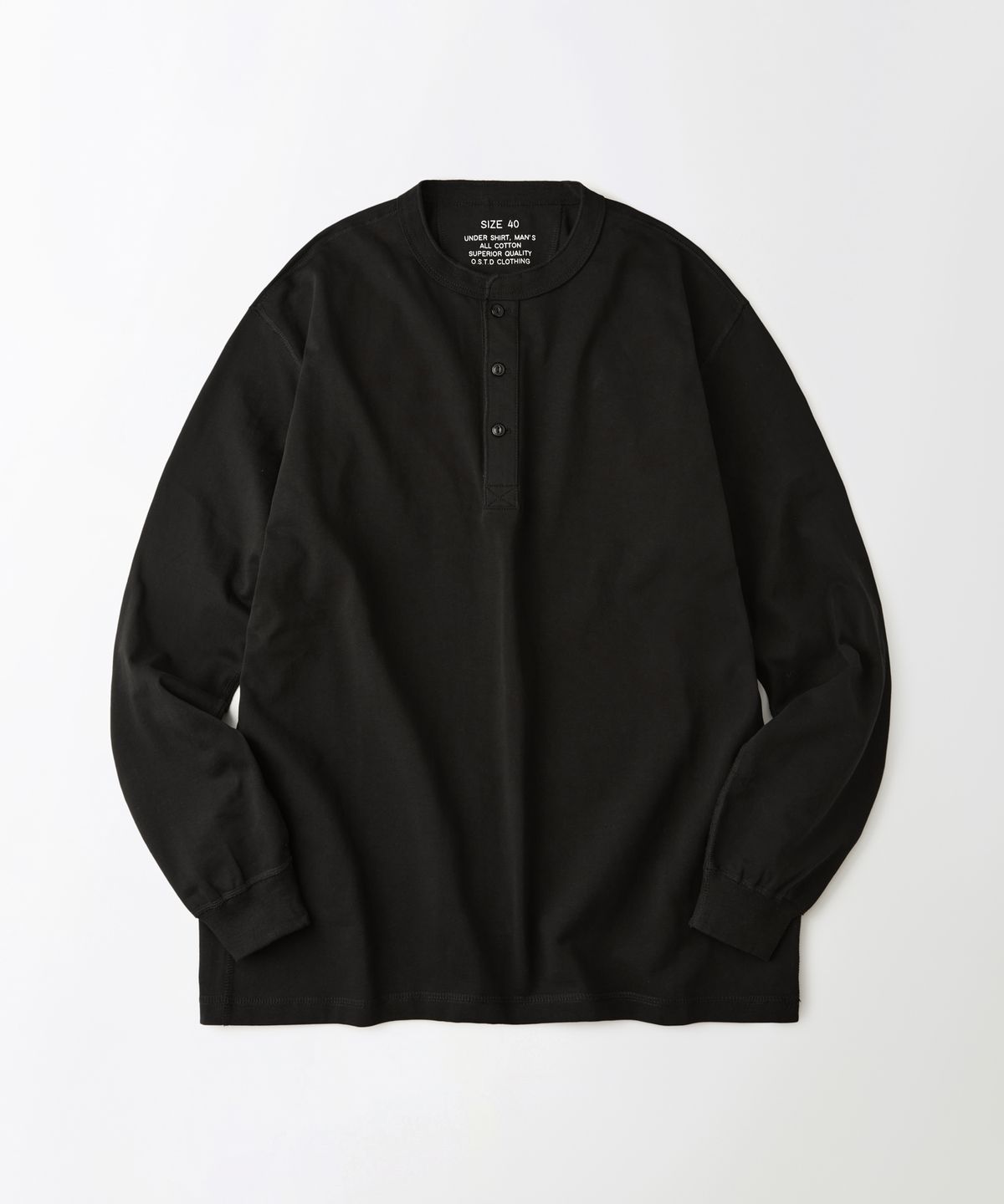 아웃스탠딩(OUTSTANDING) HENLEY NECK LONG SLEEVE TEE_BLACK