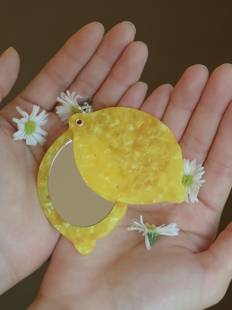 Lemon Mirror