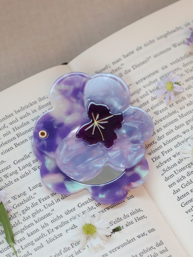 Pansy Mirror