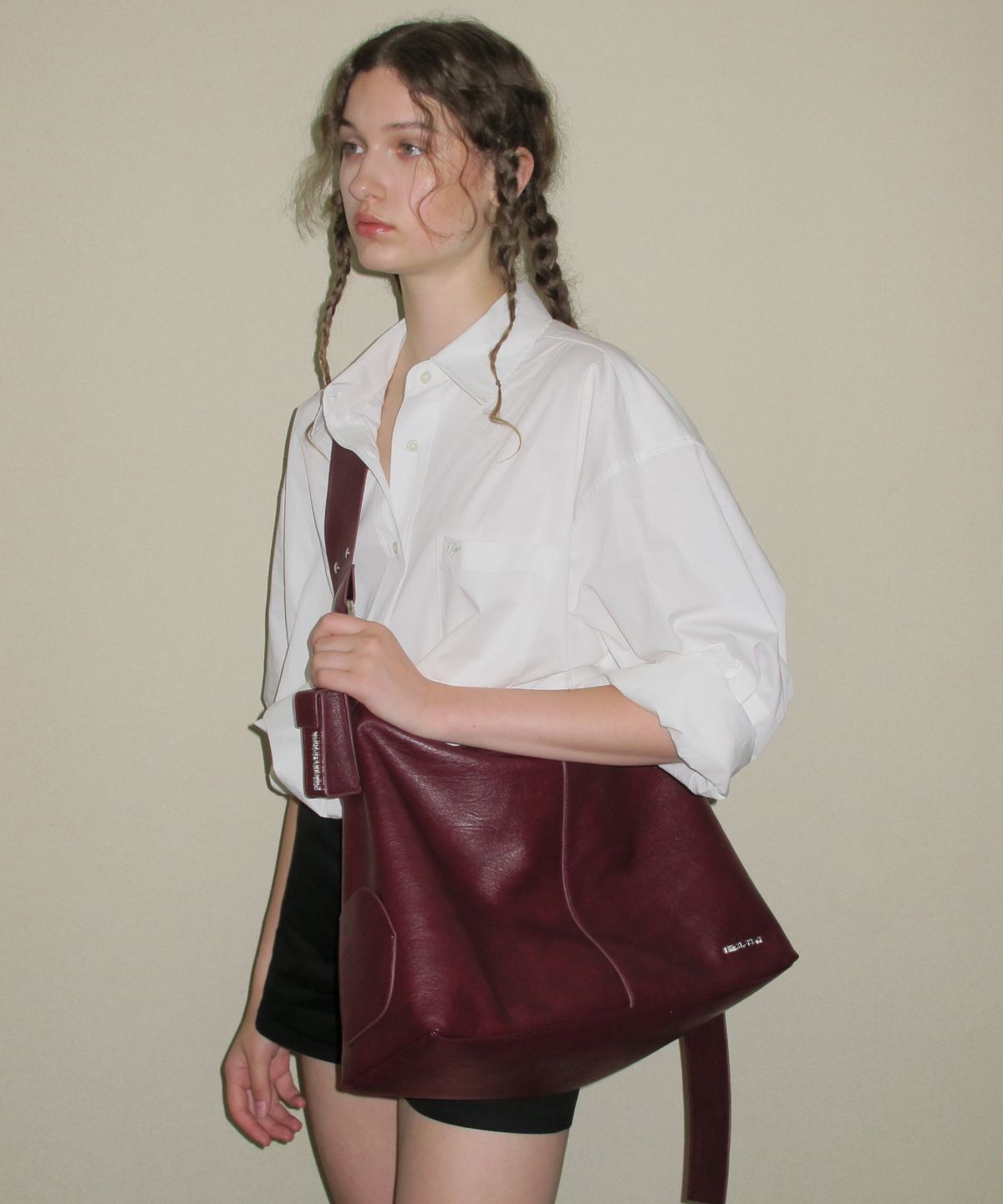 필인더블랭크(FILLINTHEBLANK) [FITB X 다샤] D. Wide Strap Bag (wine)