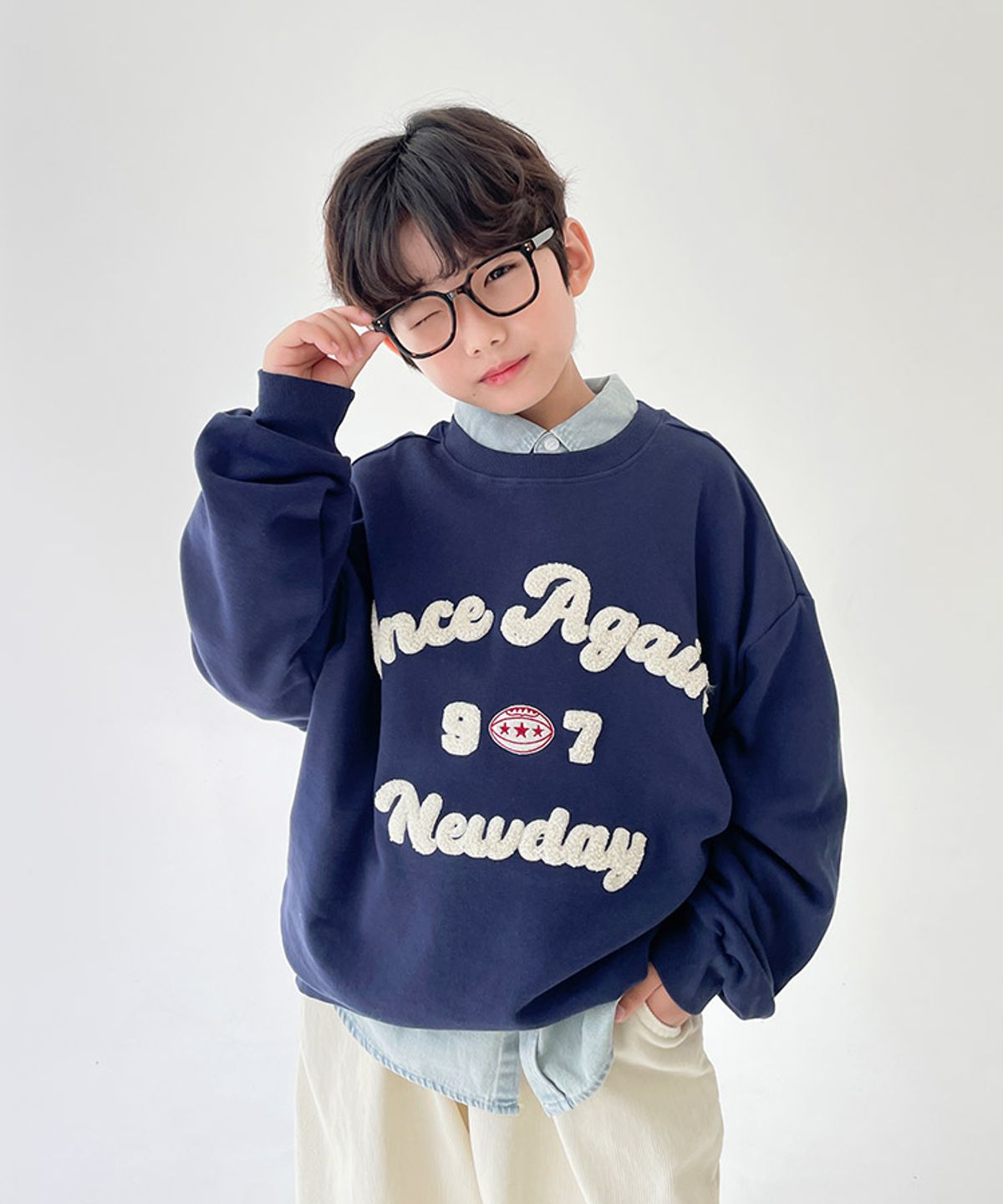 베리클로젯(BERRYCLOSET) 어게인 보이 맨투맨