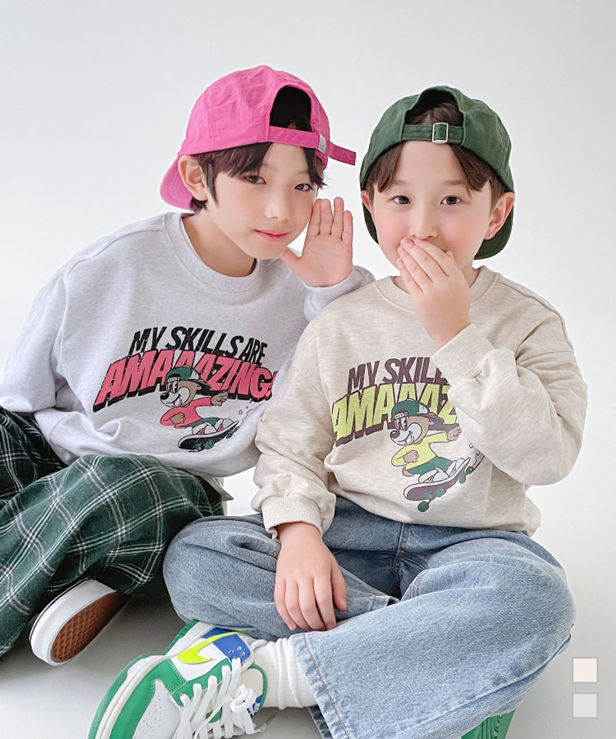 베리클로젯(BERRYCLOSET) 어메이징 보더 맨투맨