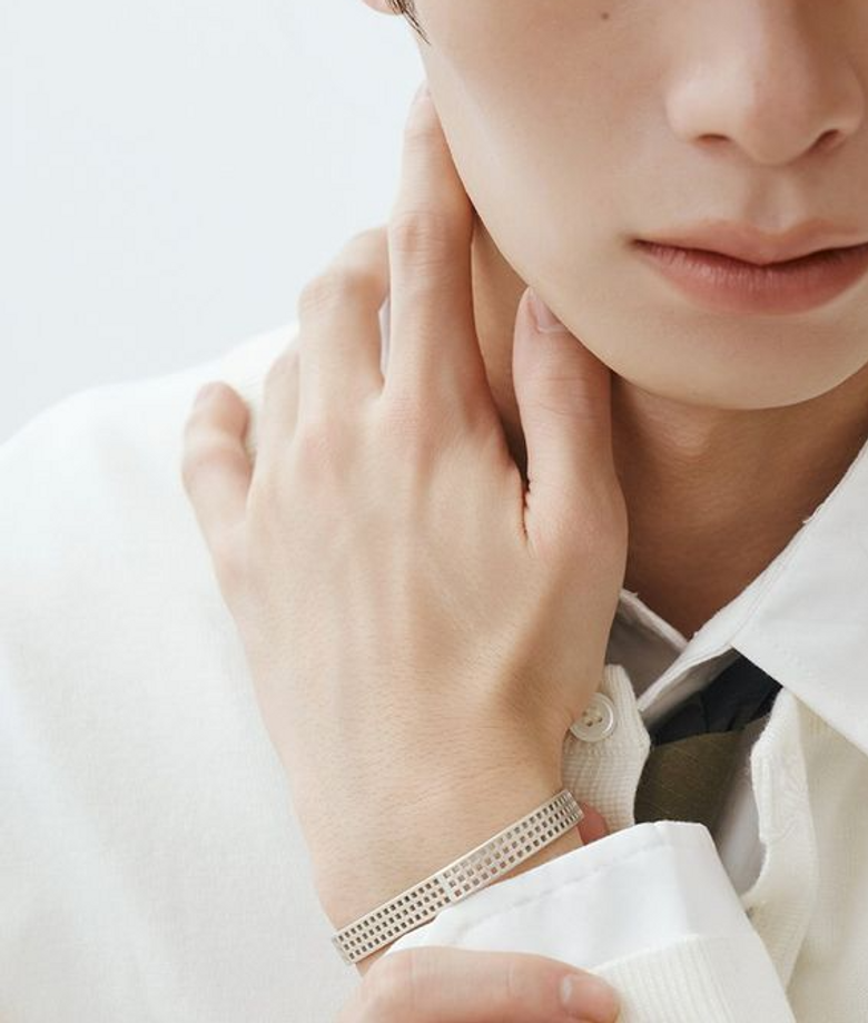 WIN  EDGE CUFF BRACELET [STERLING SILVER]  커프 실버 925 팔찌