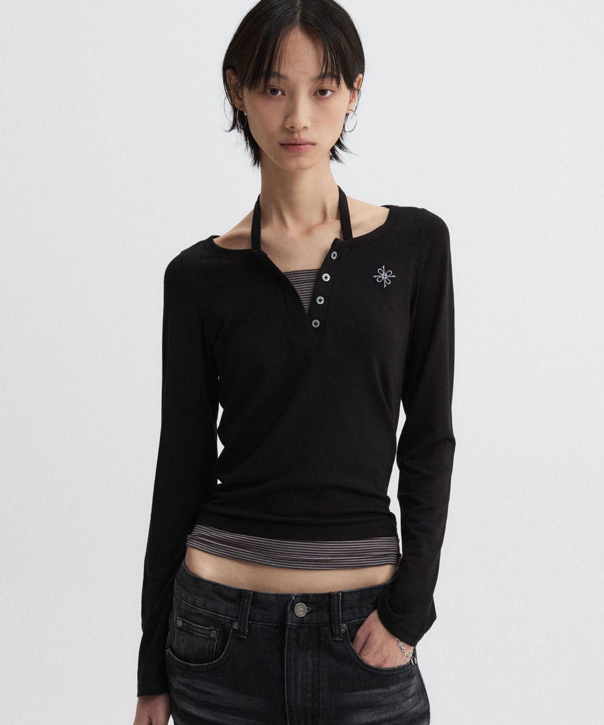 디앤에스알 우먼(DNSR WOMEN) 레이어드 헨리넥 롱슬리브 블랙