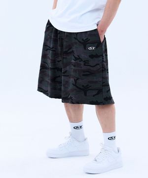 메탈 로고 카모 버뮤다 팬츠 (BLACK CAMO)