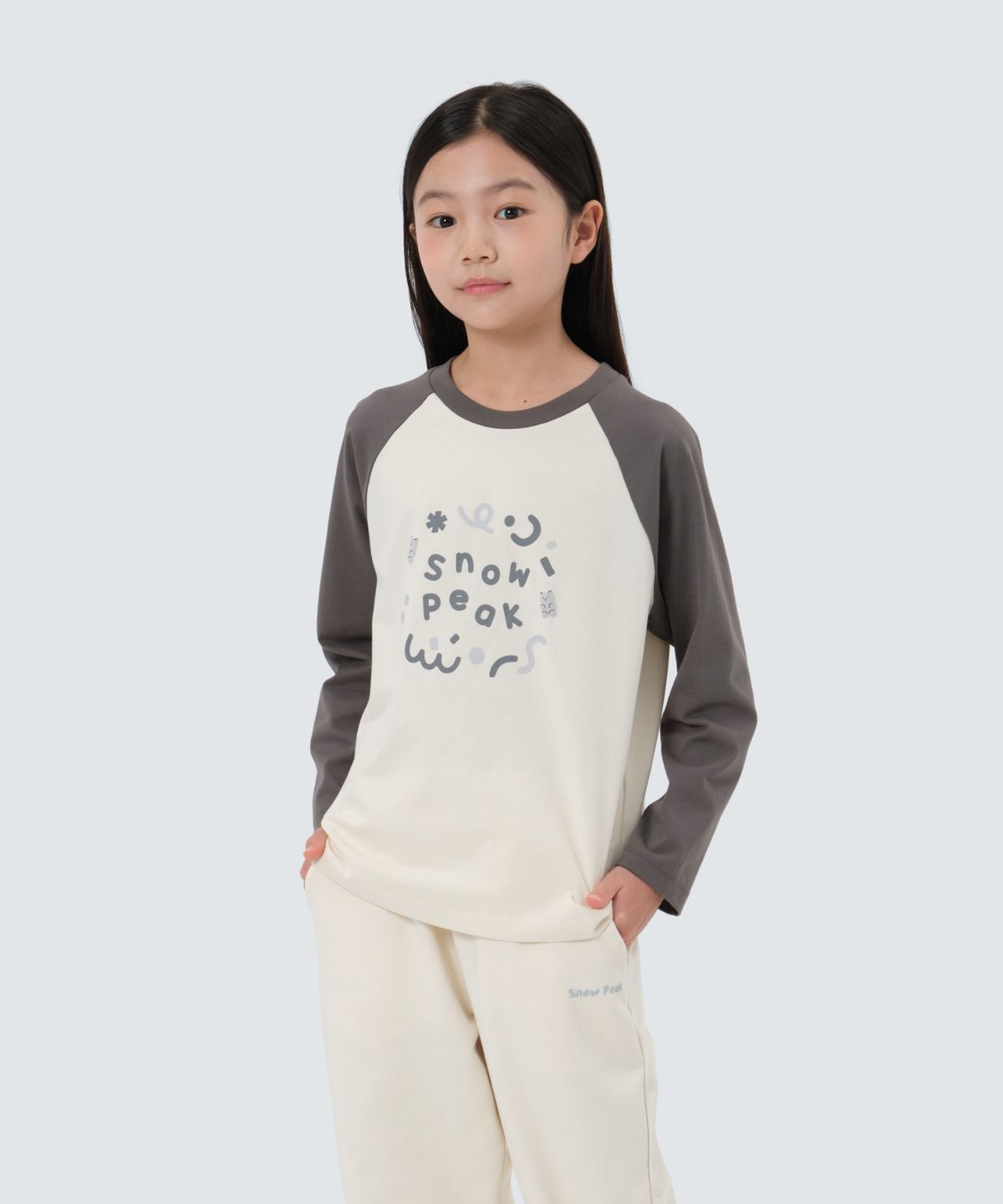 스노우피크 어패럴 키즈(SNOWPEAK APPAREL KIDS) 키즈 나그랑 배색 티셔츠 (S25FKFTL81) Charcoal