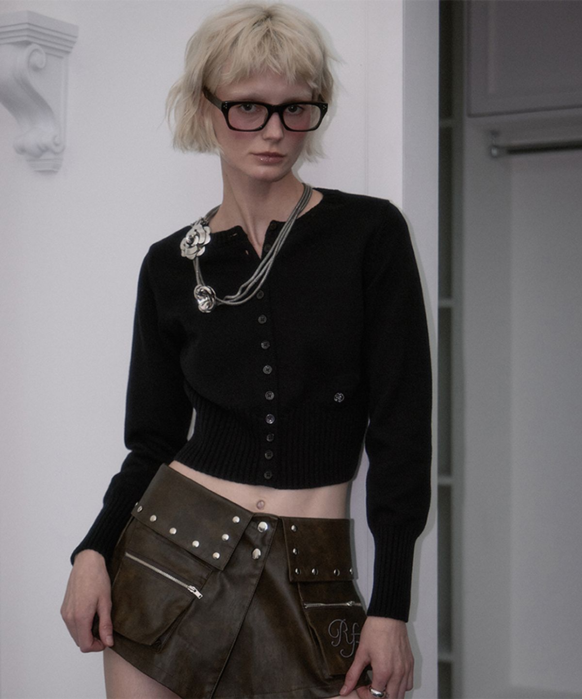 로제프란츠(ROSEFRANTZ) Classic Knit Cardigan [Black]