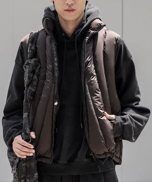 네스트 라인 패딩 베스트 [다크 브라운]