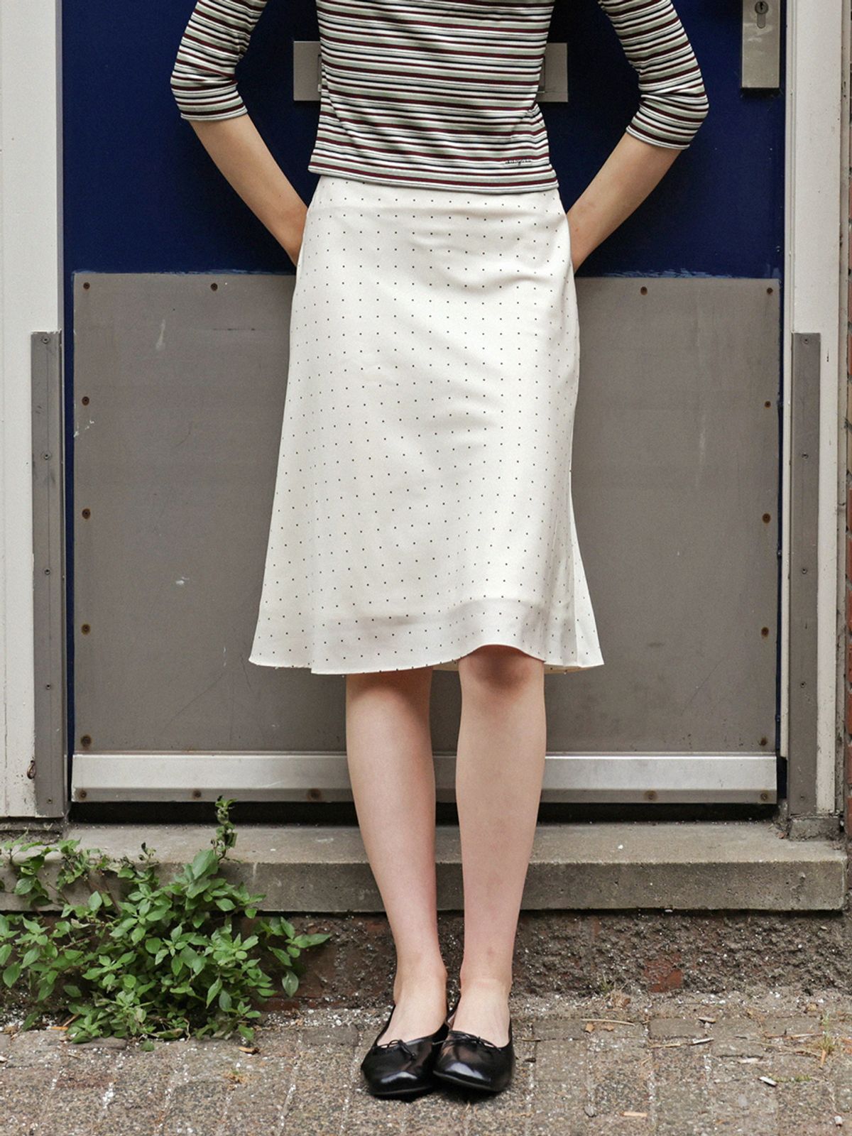 랭앤루(LANGNLU) ILLA Satin Midi Skirt(일라)_CREAM