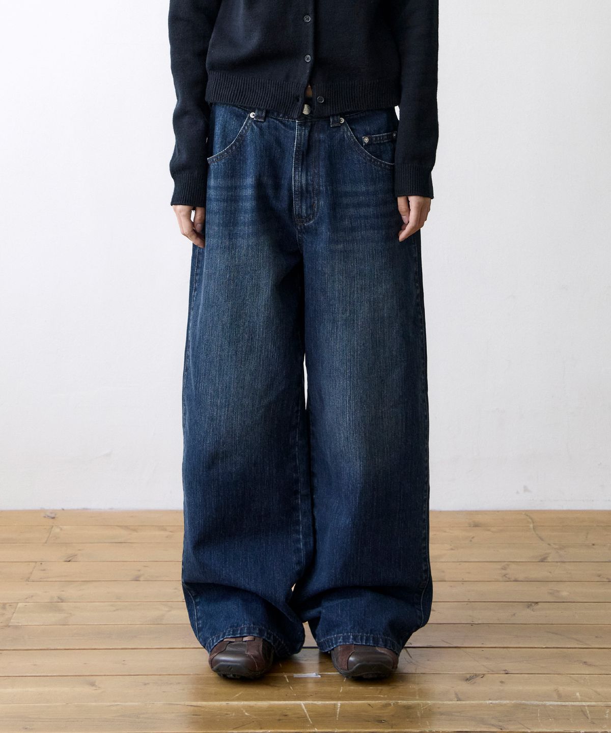 더콜디스트모먼트(THE COLDEST MOMENT) TCM washed denim pants (blue)
