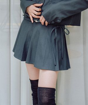 달린 클래식 플리츠 스커트 팬츠 [CHARCOAL]