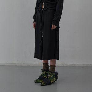 RAW CUT DETAIL JERSEY SKIRT (BLACK)