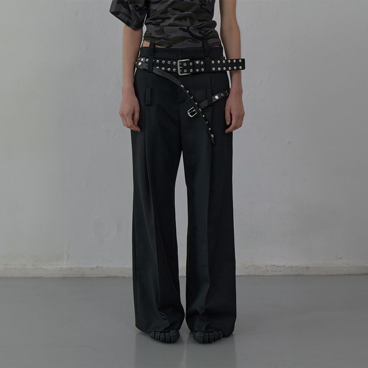엘씨디씨티엠(LCDC™) BELTED TAILORED TROUSERS (BLACK)