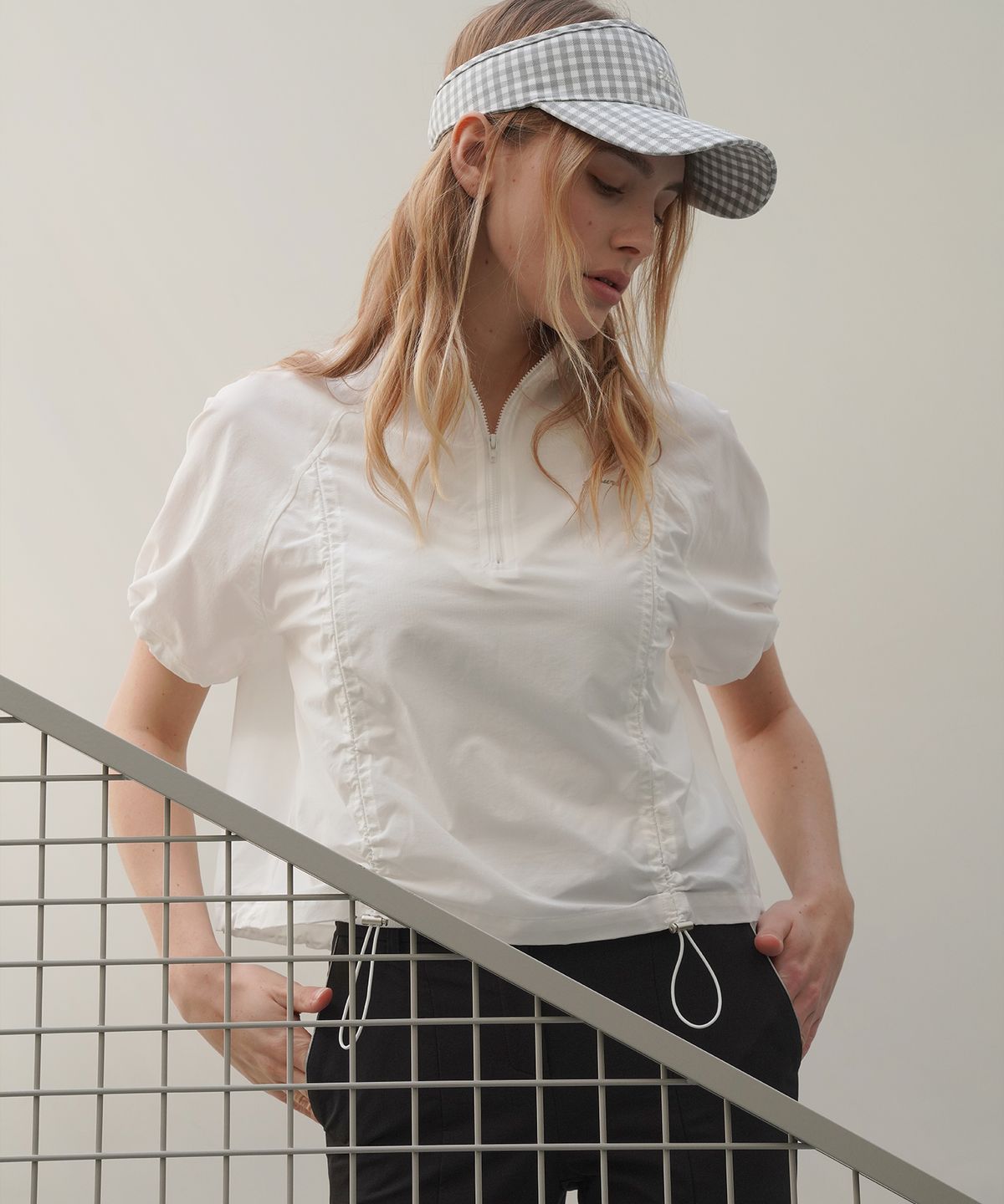 파이브아워스(5HOURS) CLOUD Volume String WINDBREAKER  _ WHITE