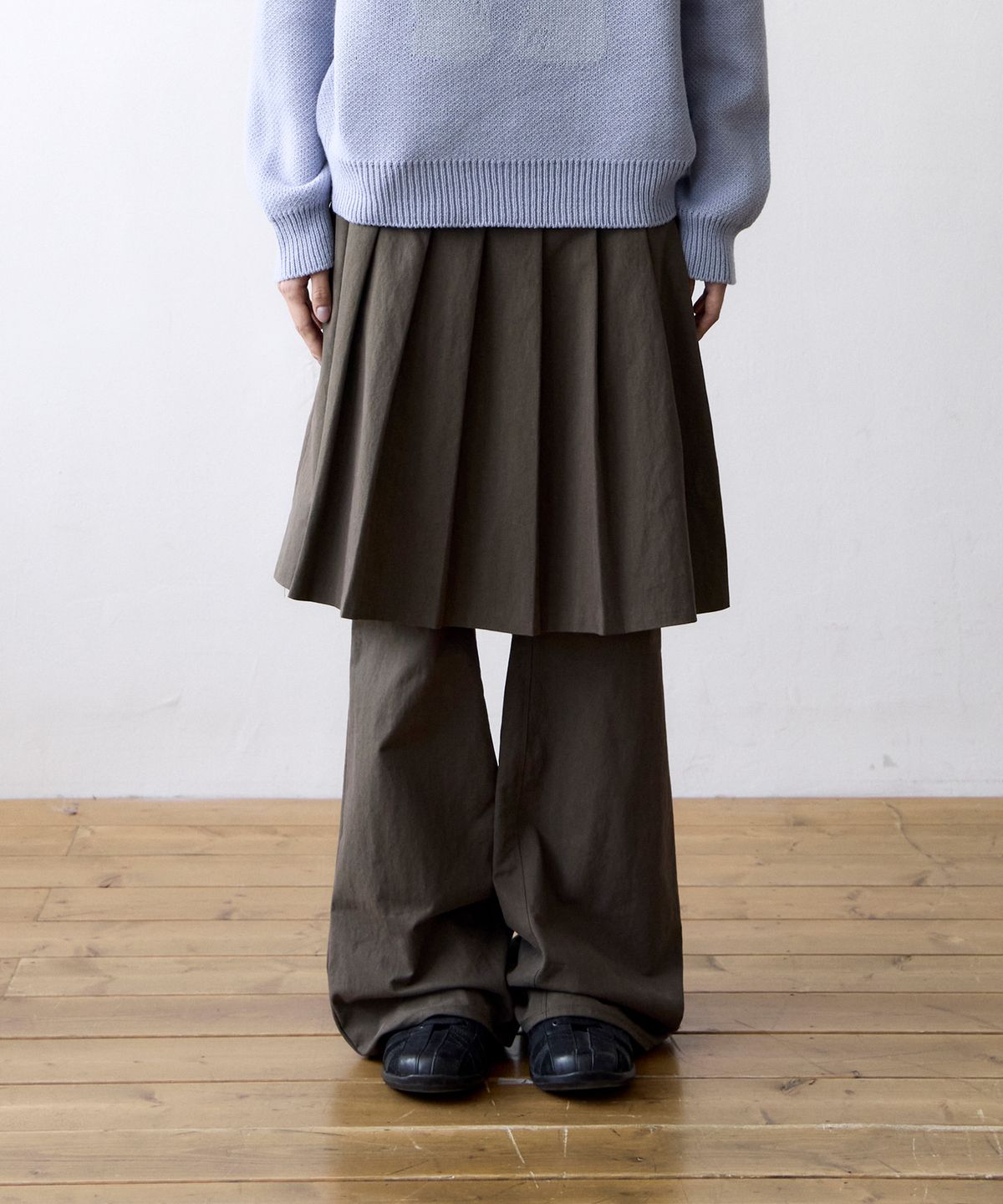 더콜디스트모먼트(THE COLDEST MOMENT) TCM skirt layered pants (brown)